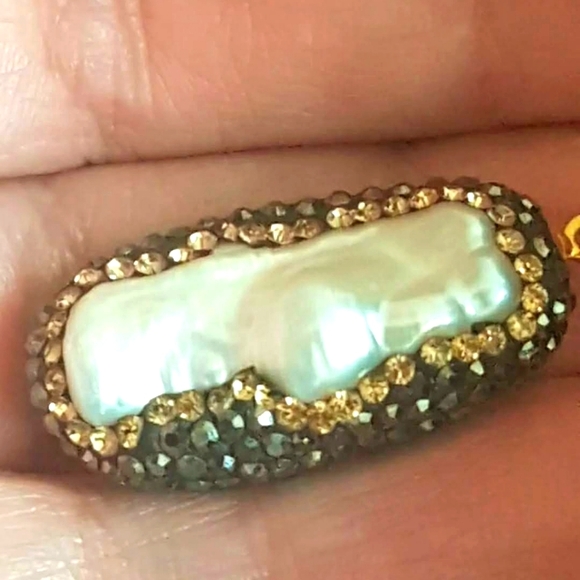 Genuine Two Sided Baroque Biwa Freshwater Pearl 14k Chain Yellow & Black Stones - Picture 4 of 5